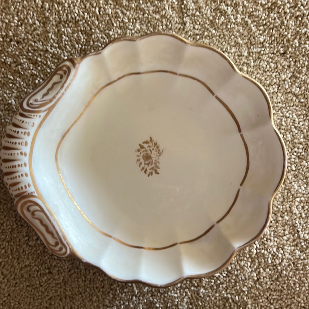 An Early 19th Century Spode 'Shell' Dessert Dish Pattern '341'